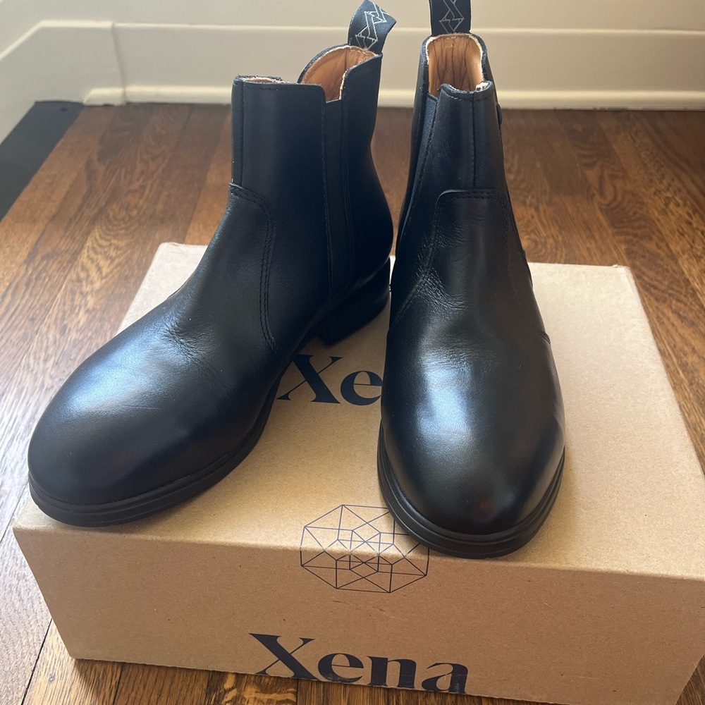 Woman’s Xena Steel Toed Black Leather Boots